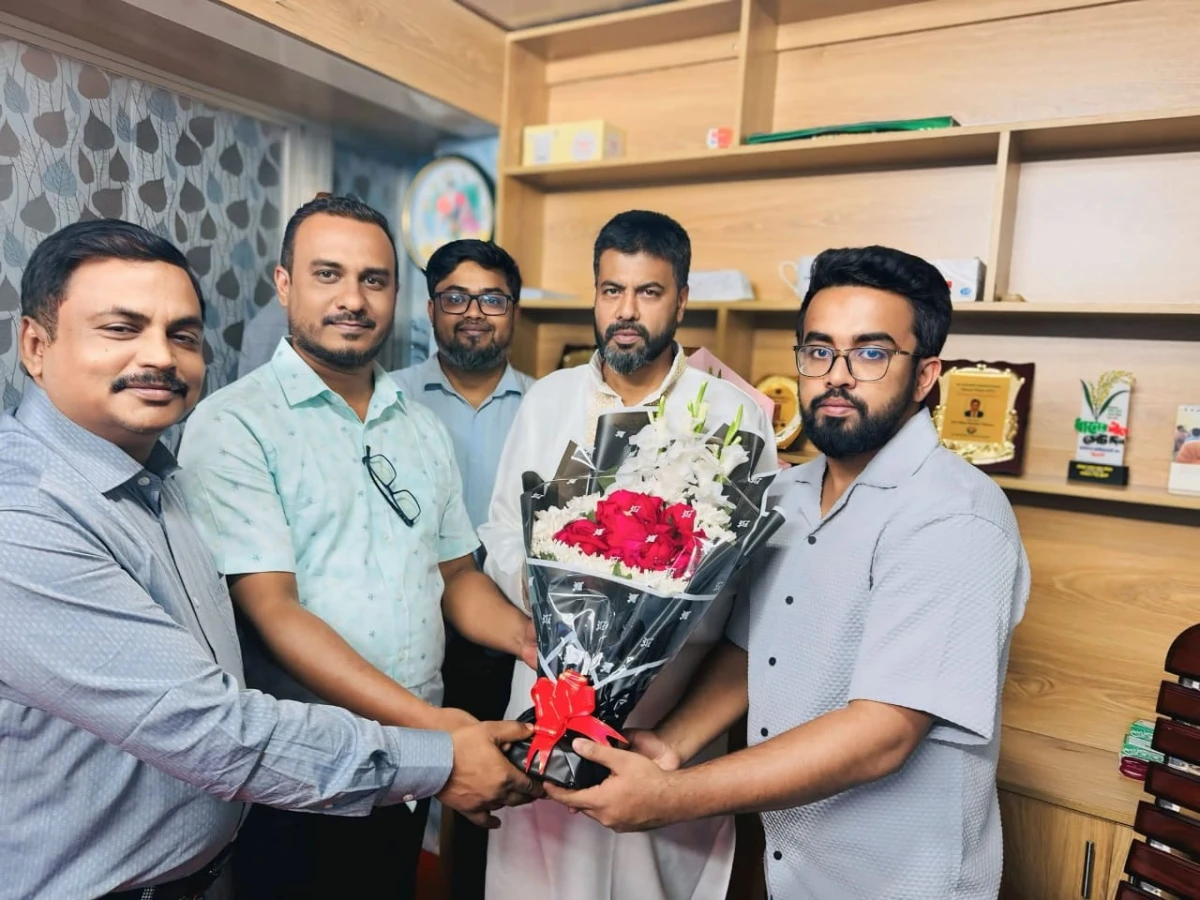 জাতীয় ক্ষুদ্র ও কুটির শিল্প সমিতি-র পক্ষ থেকে ফেনী-১ আসনের মাননীয় সংসদ সদস্য জনাব রফিকুল আলম মজনু এমপি মহোদয়কে জানাই আন্তরিক শুভেচ্ছা ও প্রাণঢালা অভিনন্দন।